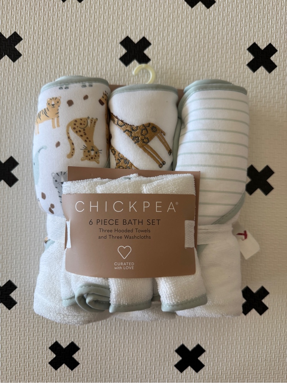 Chickpea 6pc AnimalsBath set (3 hooded towels/3 washcloths) Sage Green/White NWT